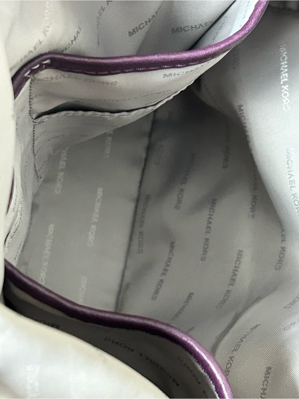 Michael Kors Large Lillie Purple Leather Shoulder Bag Approximately 13 x 11 x 6 - Picture 6 of 17